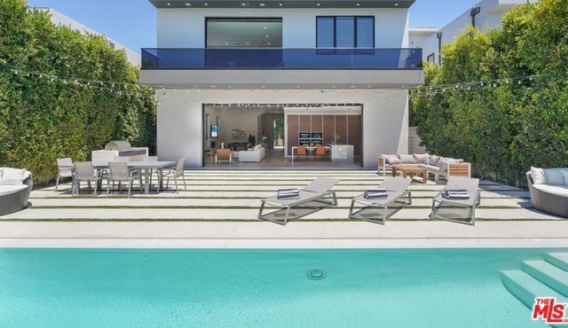 4 Bedroom Single family L-584324 by Houzlet