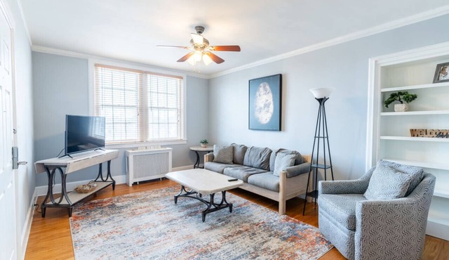 4th Floor Condo 1/4 mile from Moses Cone Hospital