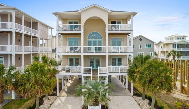7 Bedrooms, 6.5 Baths, Elevator, Heated Private Pool, Linens Included