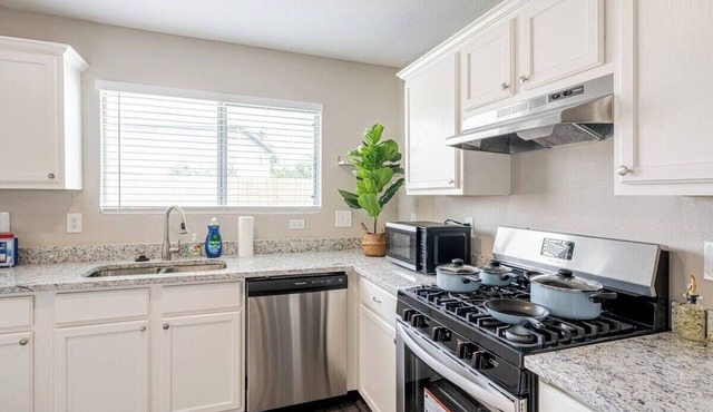 7862 Cozy 3BR Air Hockey downtown holiday home