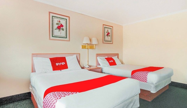 Affordable Retreat w/Private Bath + Free Parking Near Downtown Durham