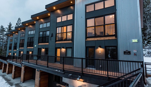 Basecamp Resorts Revelstoke I Micro-Suite