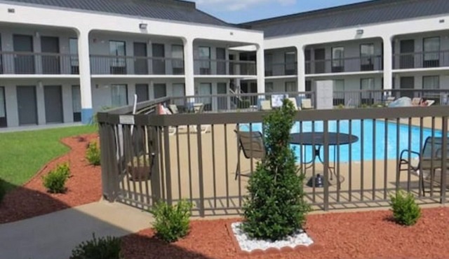 Baymont Inn & Suites Florence by Wyndham