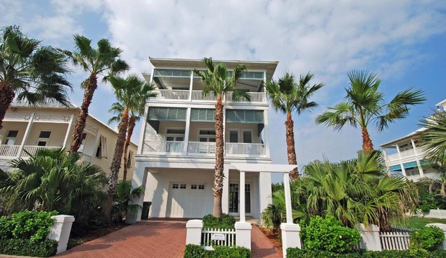 Bella Casa Home