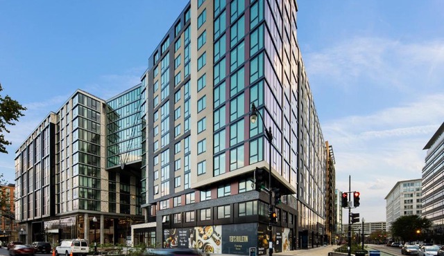 Bluebird Suites at Capitol Hill