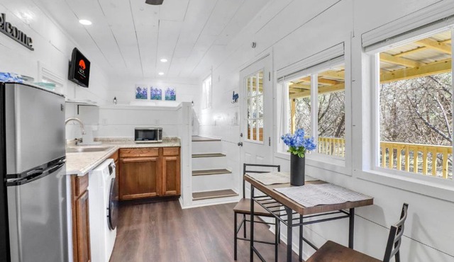 Bluebonnet Hideaway at Moonlight Getaway