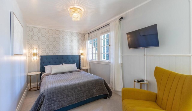 Boho Manor Resort - Room 28