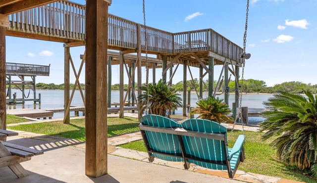 Casa Alegre - Colorado River Home | Private Dock + Minutes to Beach