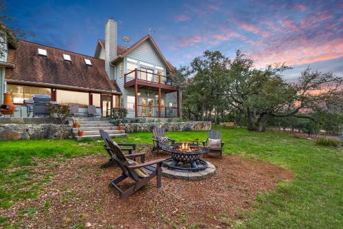 Casa Robles- The Bluebonnet