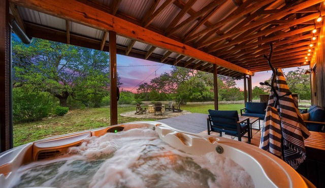 Casita Refugio- Hot Tub, Fire Pit, Views, King Bed.near wineries and breweries