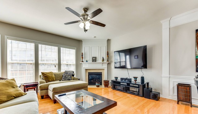 Charlotte Vacation Rental w/ 2 Living Areas!
