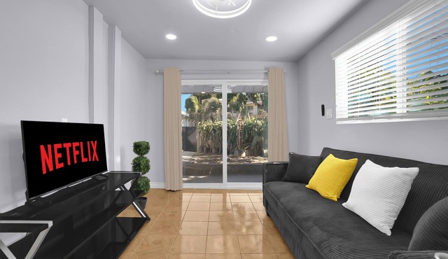 Charming 2-bedroom house with AC in beautiful Los Angeles