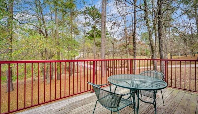 Charming + Kitchen + Pool + Free wi-fi - 2BD /2BA