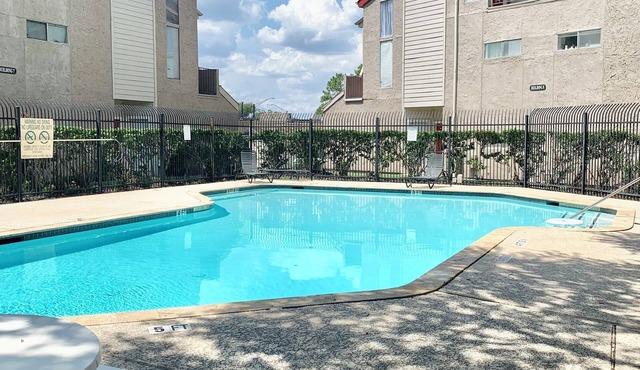 Charming Studio Located in Asian Town , Southwest Houston