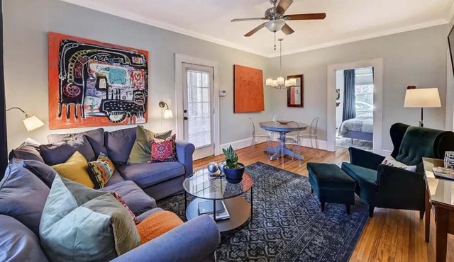 Chic Comfortable 2BR with Porch near Dilworth