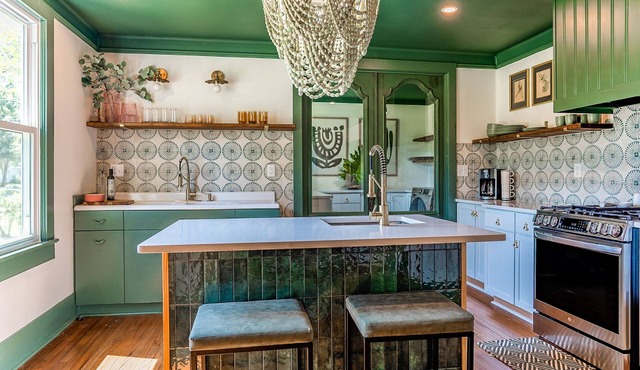Close to Downtown Beaufort, Cozy Cottage