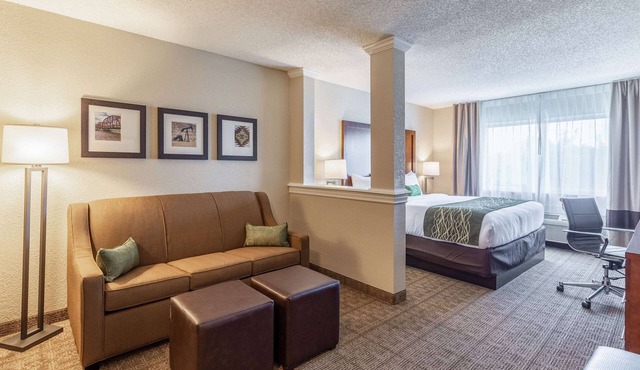 Comfort Inn South Tulsa - Woodland Hills