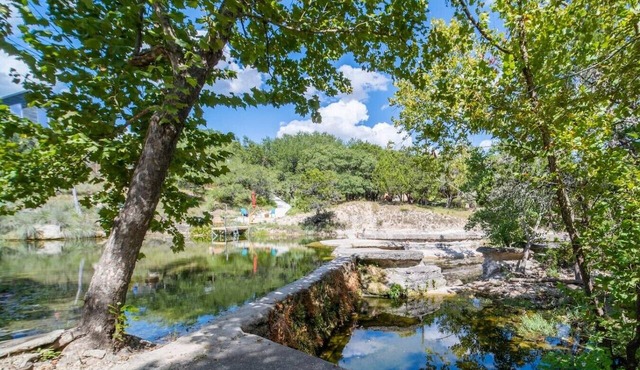 Country Home & Barn on Lone Man Creek, Wimberley