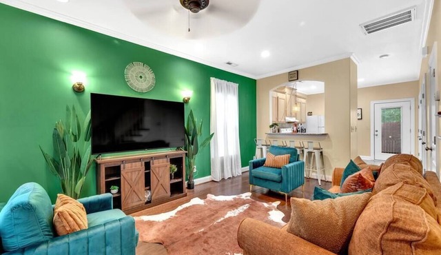 Cozy 2B Townhouse - Hot Tub
