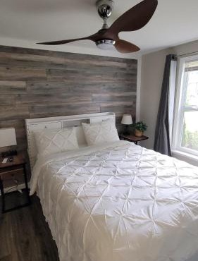 Cozy Ground Floor 2BR Near Downtown & Stadiums