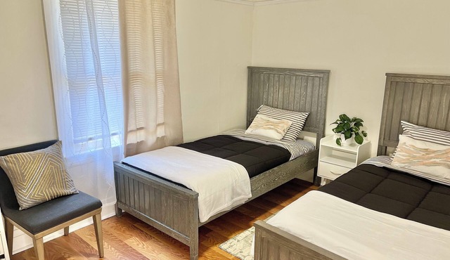 Cozy Home in East Hollywood- 2BD 2BA