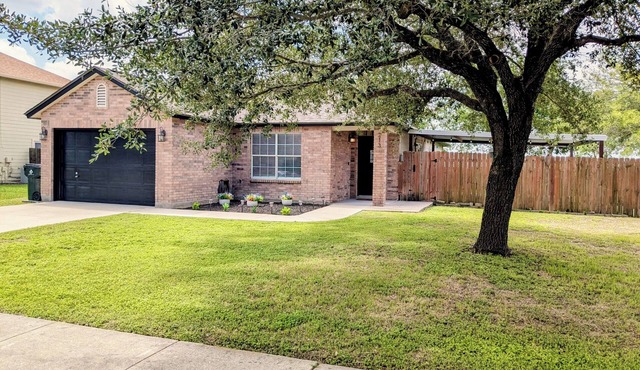 Cozy Seguin 3BR/Family & Travel friendly