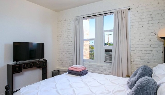 Cozy Studio Apartment near Downtown!