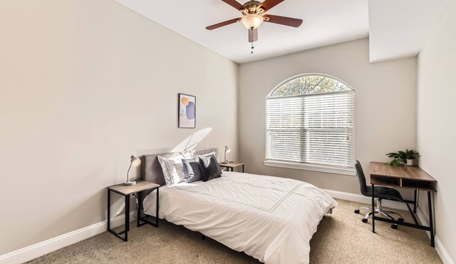 Crest at Midtown 4603 l 1 Bedroom 1 Bathroom