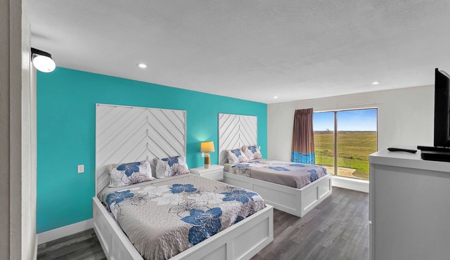 Crystal Palace Resort - Family Suite Double Queen