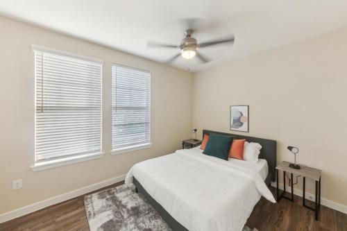 Cullen 5312 I New Construction 2Bd Apt I Gated