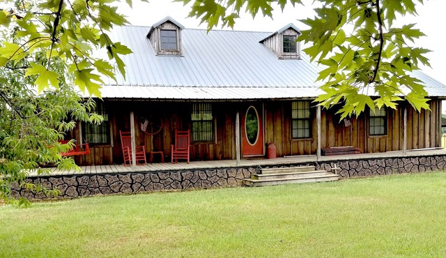 Diamond K Lodge Modern Farmhouse near Murfreesboro/Crater of Diamonds State Park