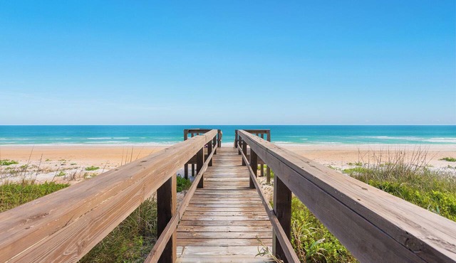 Direct, Oceanfront Pool Home-Margarita Manor