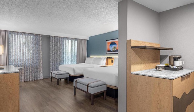 DoubleTree by Hilton Phoenix Midtown