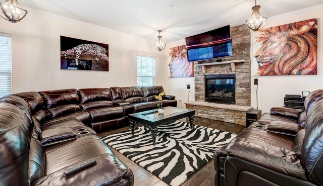 Downtown DC Home w/Furnished Patio!