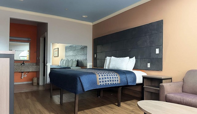 Downtowner Inns & Suites IAH Airport-Humble