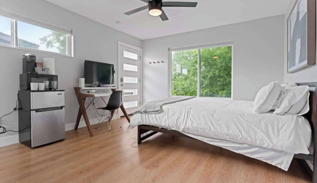 East Austin Retreat | Private Guesthouse |Downtown
