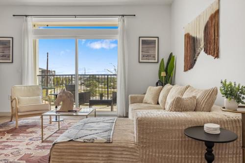 Elegant 1BR Escape Modern Comforts MER 2208