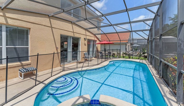 Elegant 6 bedroom home in the Solana Resort, 3 king size beds and ensuite