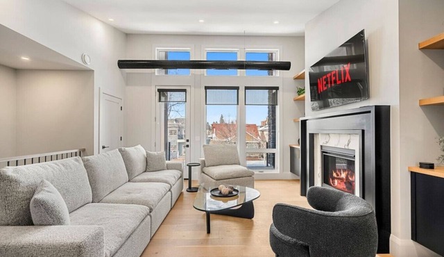 Ember House | Lux 2 Bed | Min to DT