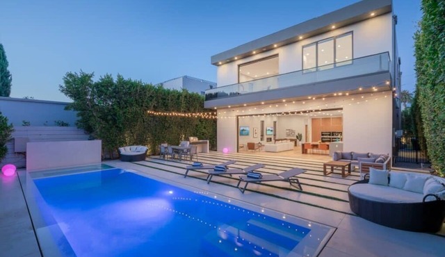 Exquisite Luxury Retreat in WeHo