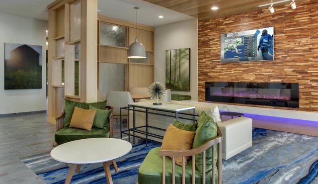 Fairfield Inn and Suites by Marriott Houston Brookhollow