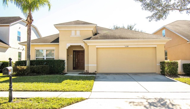 Family Pool Home w/Spa & Game Room