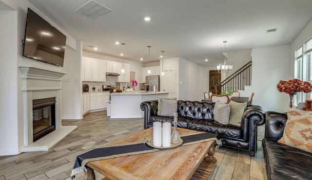 Family Suburban Retreat! 20 Mi to Dtwn Houston
