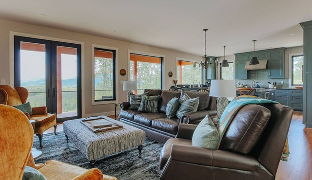Forever Farm: Luxury House w/Mtn Views