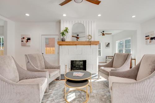 Fully Updated! 3,000-Sq-Ft Home Near Mercedes-Benz