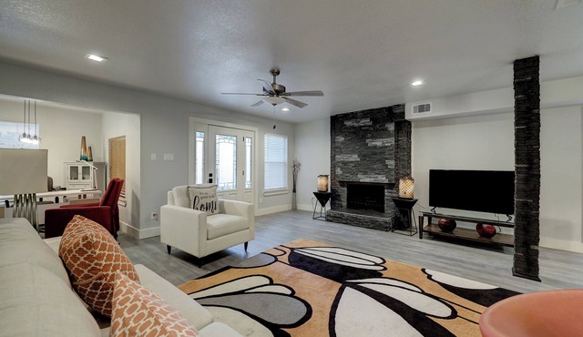 Galleria/Tanglewood Cozy Gateway
