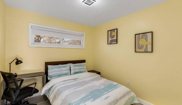 Gn1 - Serene Garden Room, Shared Kitchen & Fast Wi-Fi, Free Parking