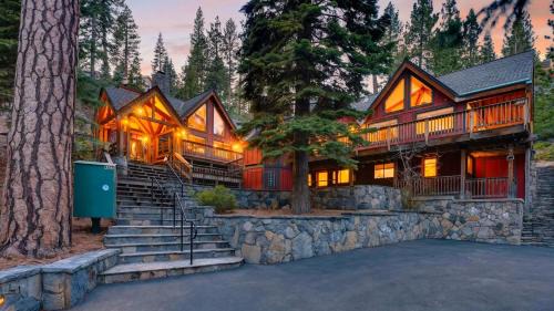 Grand Elk Chalet by AvantStay