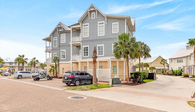 Great 3-BR condo@Cinnamon Shore North w/Countless Resort-Like Amenities!