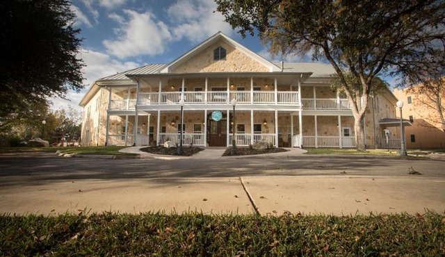 Gruene River Hotel & Retreat
